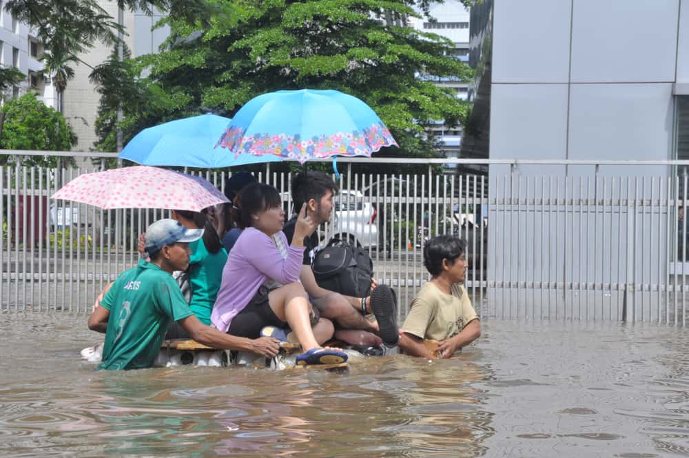 Waspada! Ini 3 Penyakit yang Paling Sering Muncul Akibat Banjir – Good